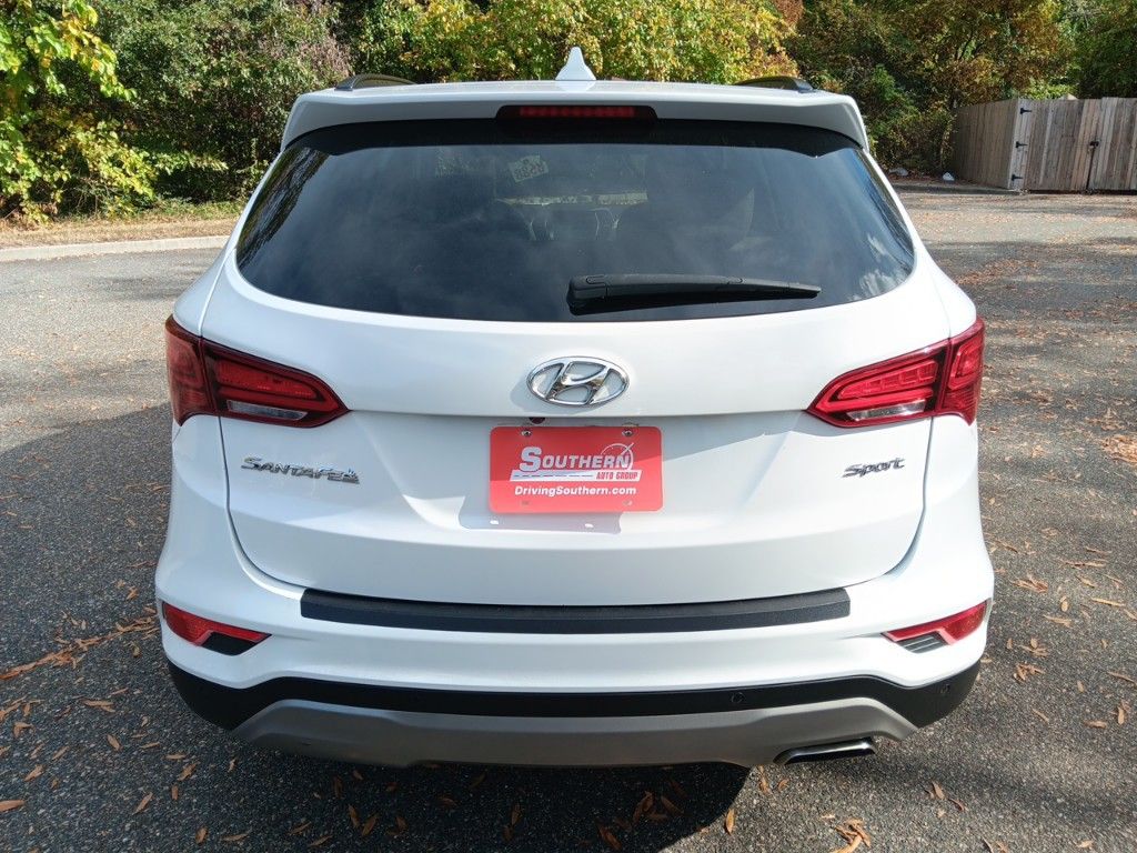 2017 Hyundai Santa Fe Sport 2.4 Base 8