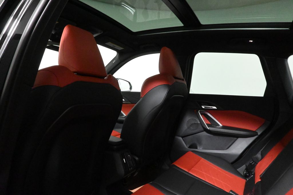 Thumbnail: 2025 BMW X1 - 32