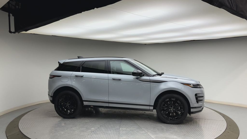 Thumbnail: 2026 Land Rover Range Rover Evoque - 9