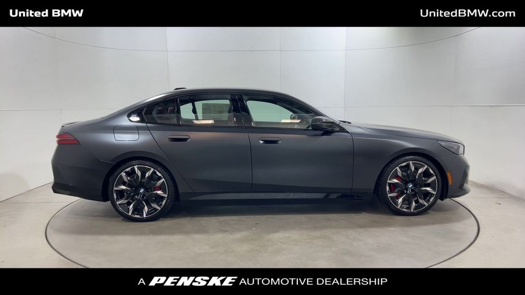 Thumbnail: 2025 BMW i5 - 9
