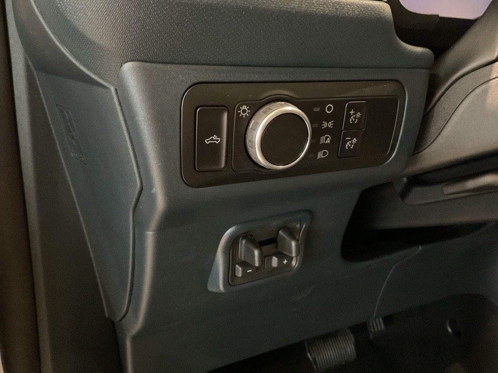 New 2026 White Ford XLT image 10