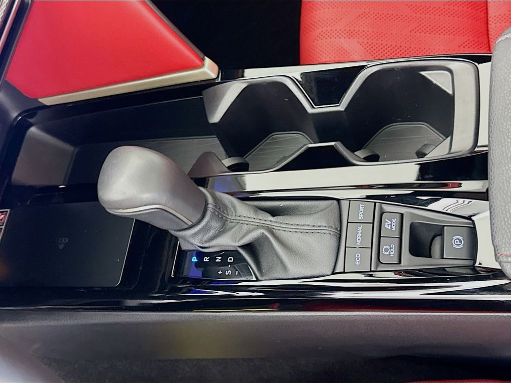 Thumbnail: 2025 Toyota Camry - 17