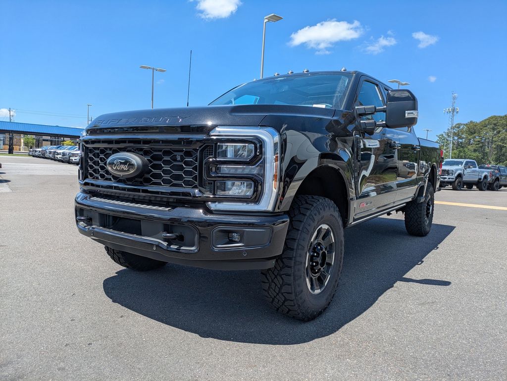 2026 Ford F-350 Super Duty LARIAT
