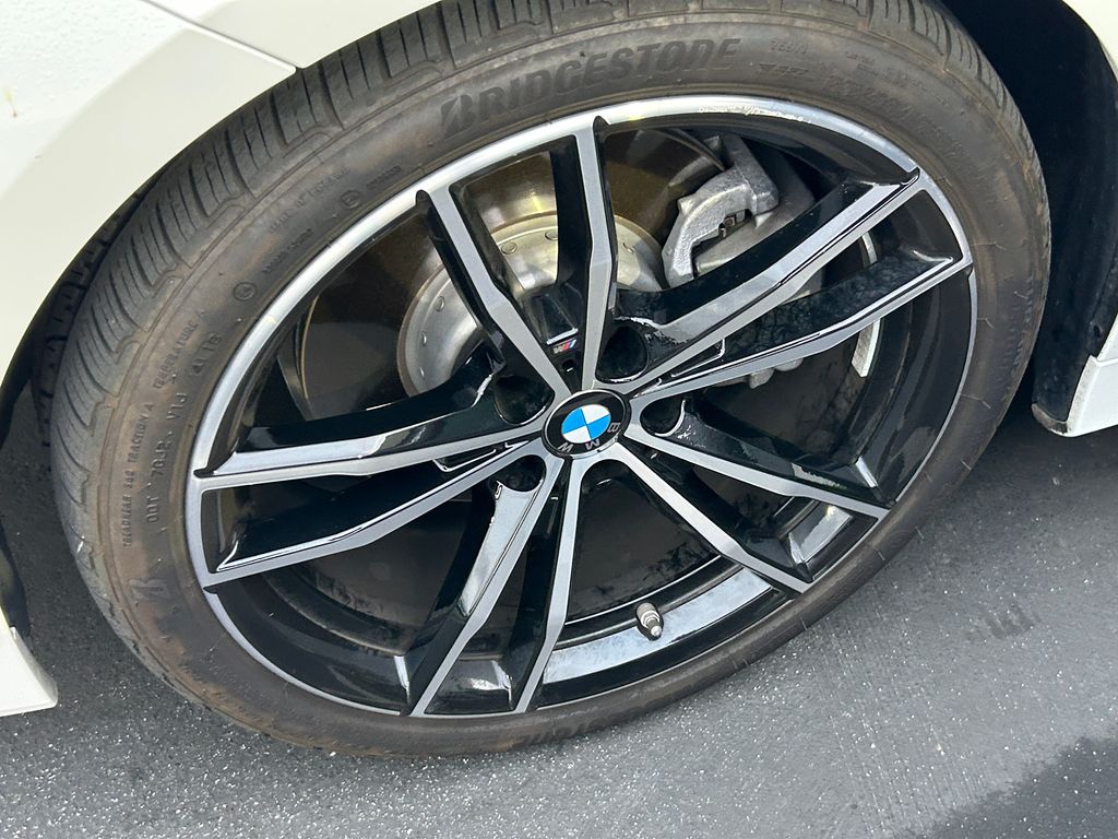 Thumbnail: 2019 BMW 3 Series - 3