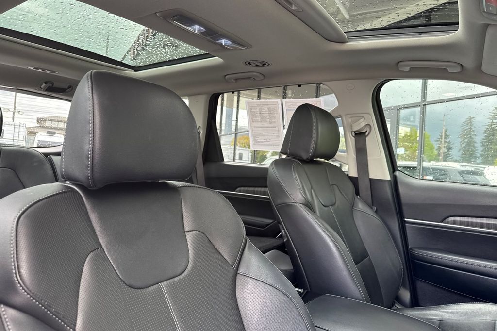 used 2024 Kia Telluride car, priced at $43,907