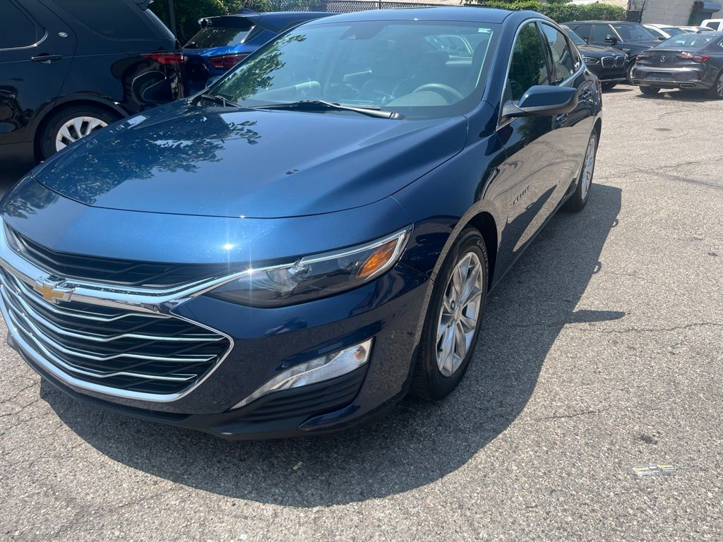 Northsky Blue Metallic 2020 Chevrolet Malibu Sedan Front-Wheel Drive Continuously Variable Transmission