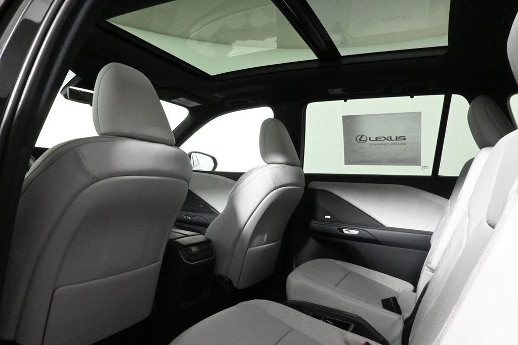 Thumbnail: 2025 Lexus TX - 31