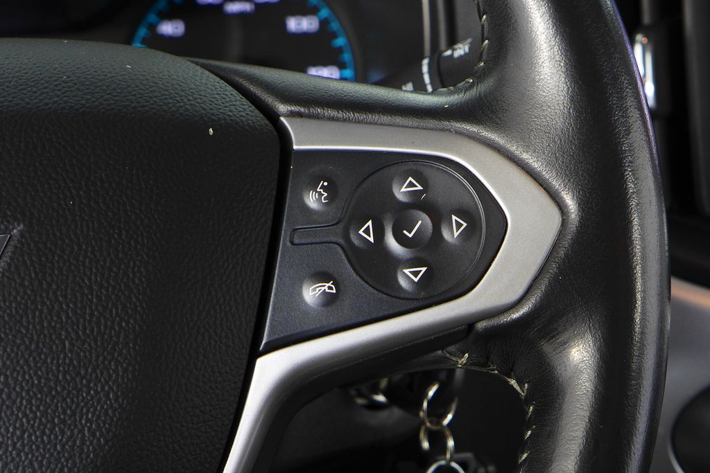 Thumbnail: 2022 Chevrolet Colorado - 28