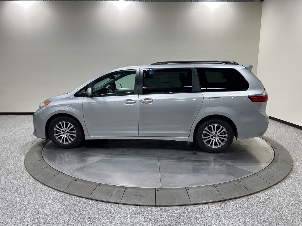 used 2020 Toyota Sienna car, priced at $29,914