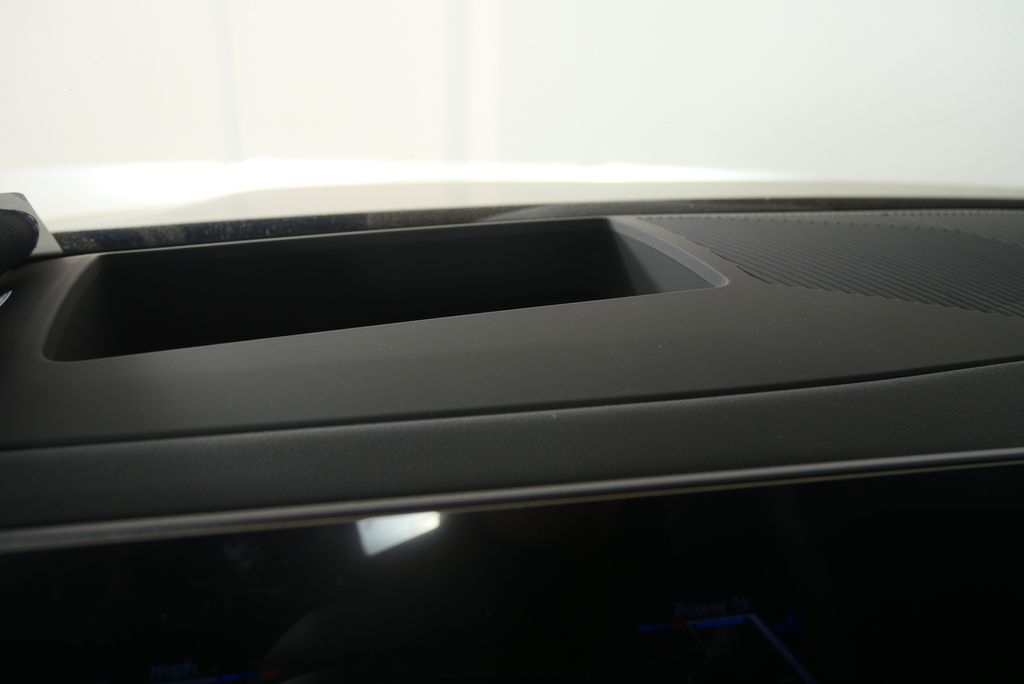 Thumbnail: 2027 BMW 5 Series - 19