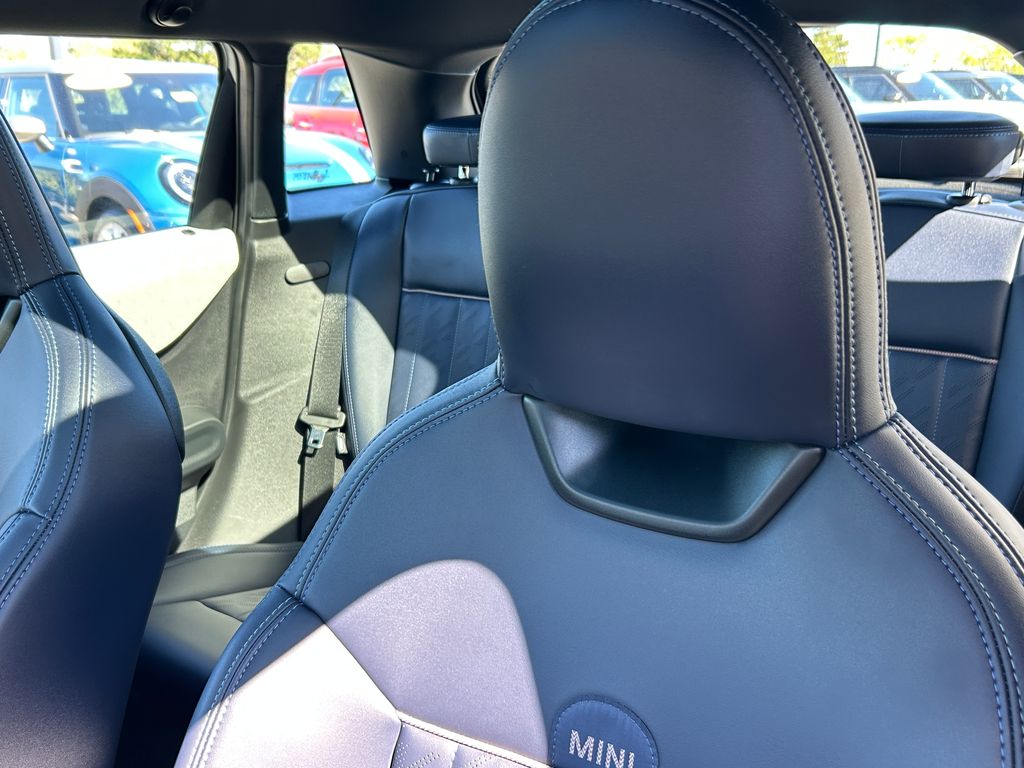 Thumbnail: 2025 MINI Cooper - 14
