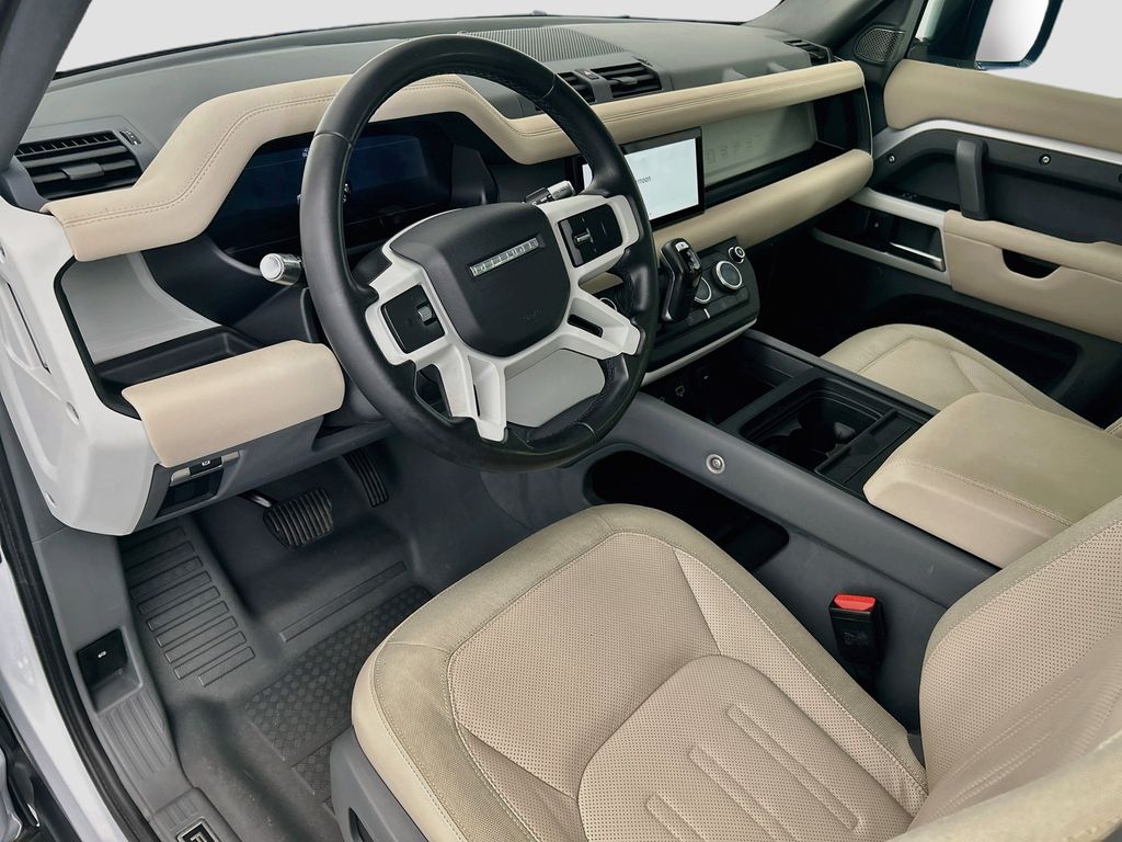 Thumbnail: 2020 Land Rover Defender - 9