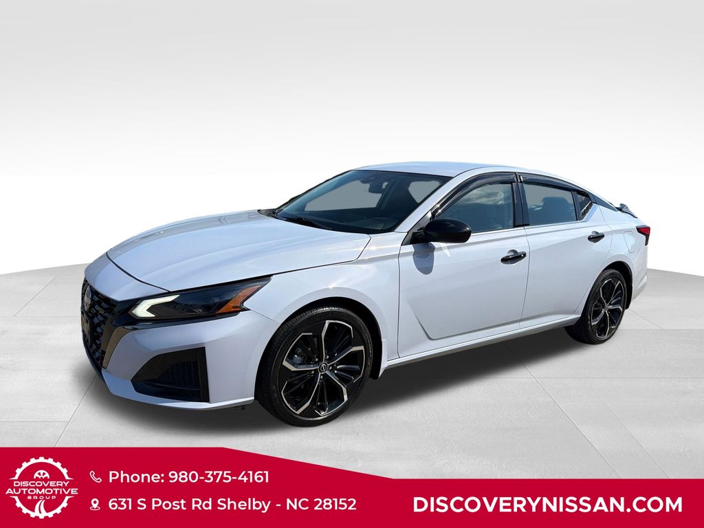 2023 Nissan Altima 2.5 SR