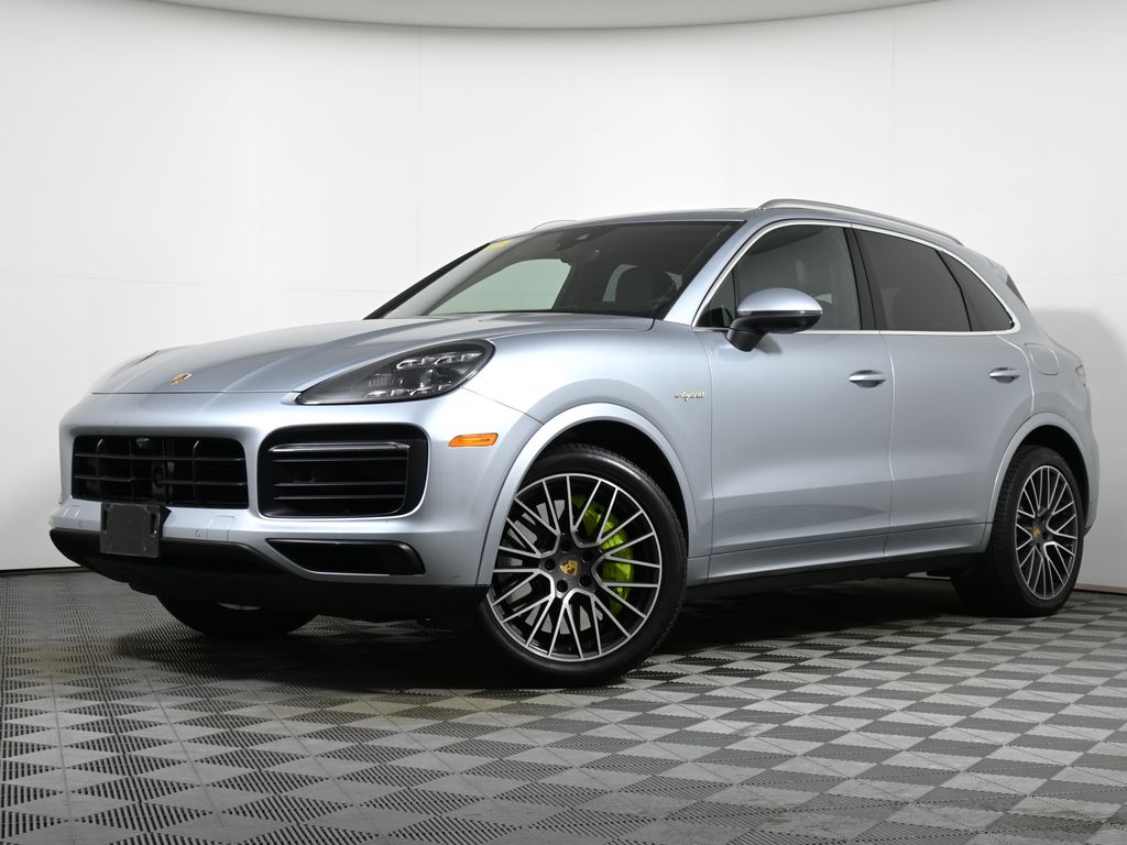 2020 Porsche Cayenne E-Hybrid -
                Warwick, RI