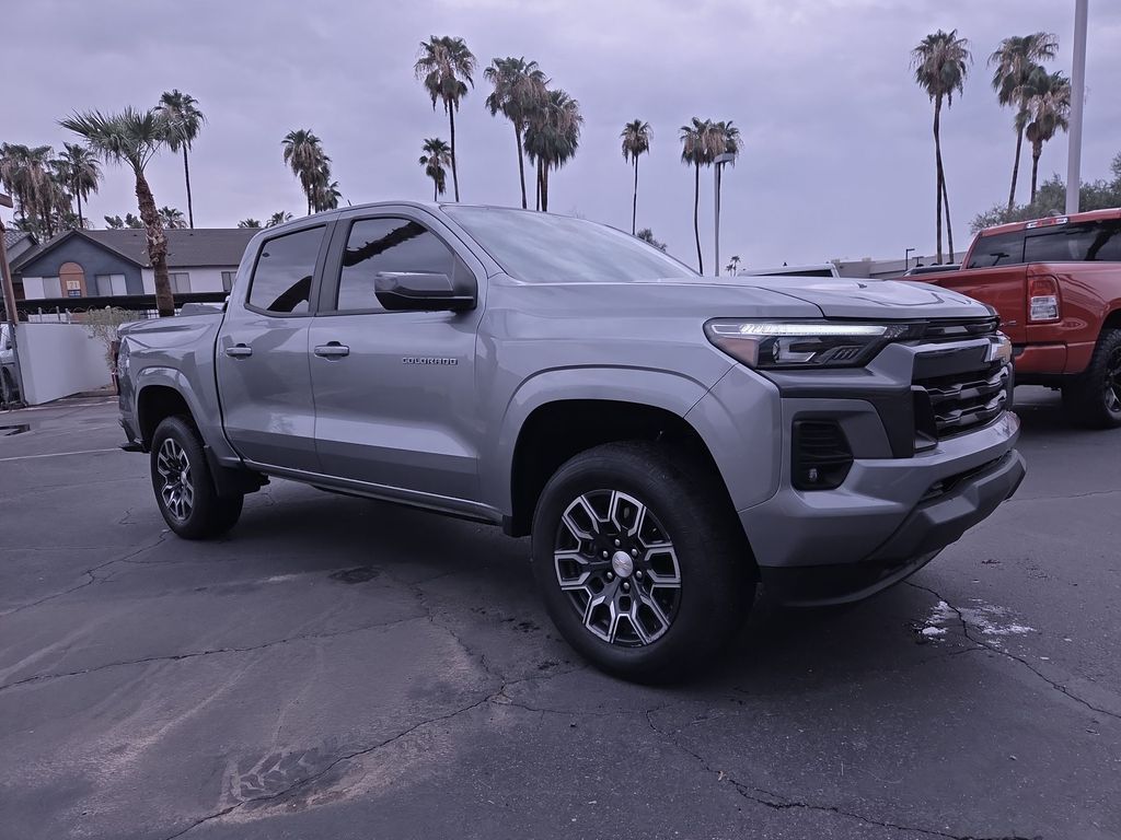 Sterling Gray Metallic 2023 Chevrolet Colorado Pickup Truck Four-Wheel Drive 8-Speed Automatic