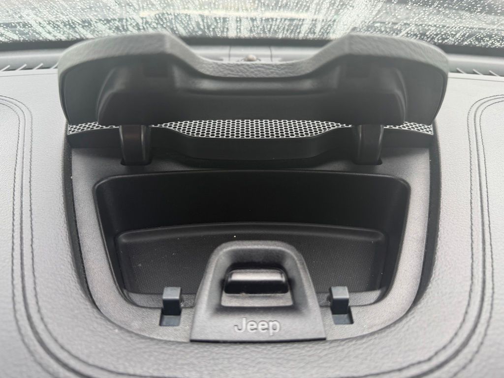 2021 Jeep Cherokee Limited Gray at South Hills CDJR