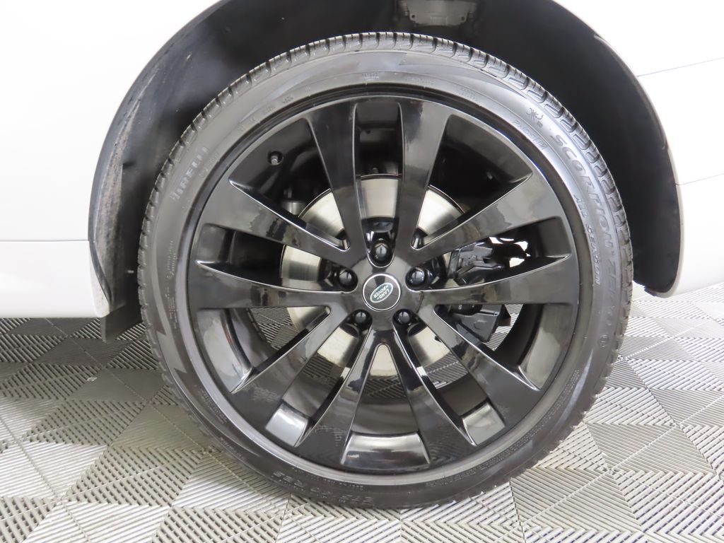 Thumbnail: 2023 Land Rover Range Rover Sport - 30