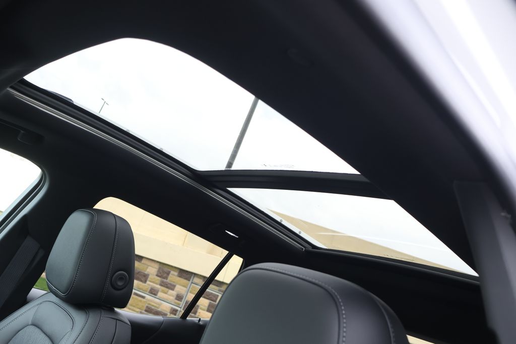 Thumbnail: 2026 Chevrolet Equinox - 16