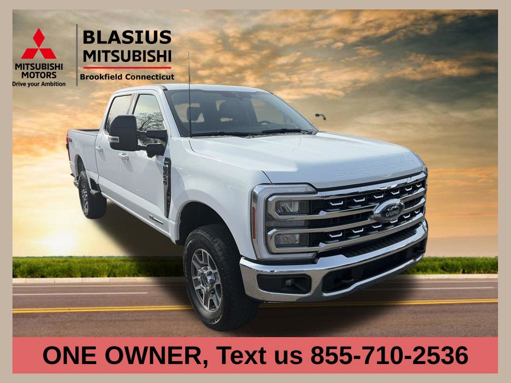Oxford White 2024 Ford F-250 Super Duty Lariat Crew Cab 4WD Pickup Truck Four-Wheel Drive Automatic