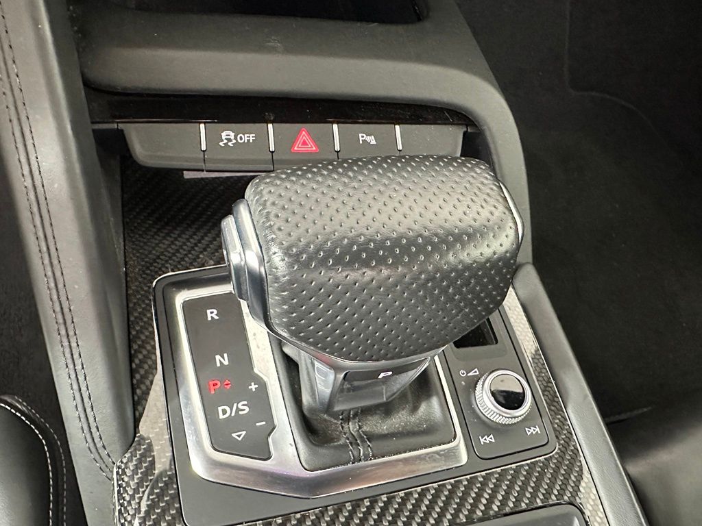 Thumbnail: 2018 Audi R8 - 31