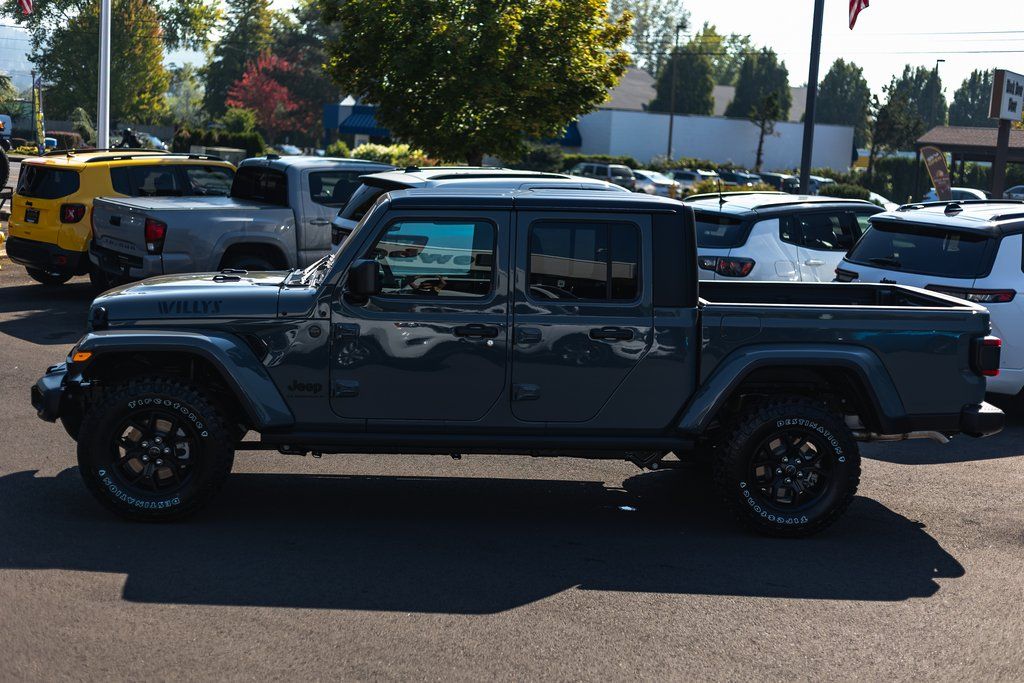 2025 Jeep Gladiator Willys thumbnail 13