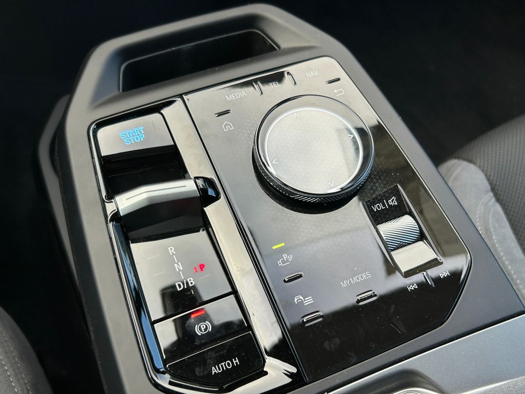 Thumbnail: 2026 BMW iX - 28