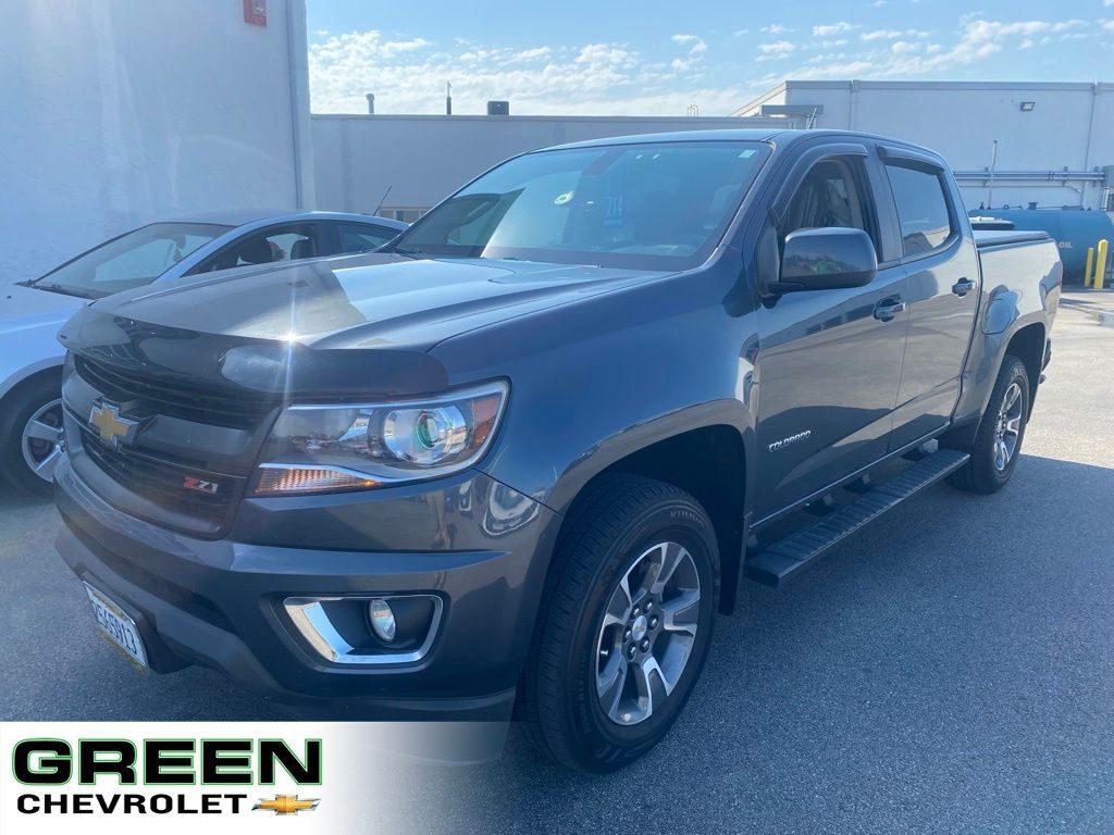 Silver 2015 Chevrolet Colorado Pickup Truck Four-Wheel Drive 6-Speed Automatic