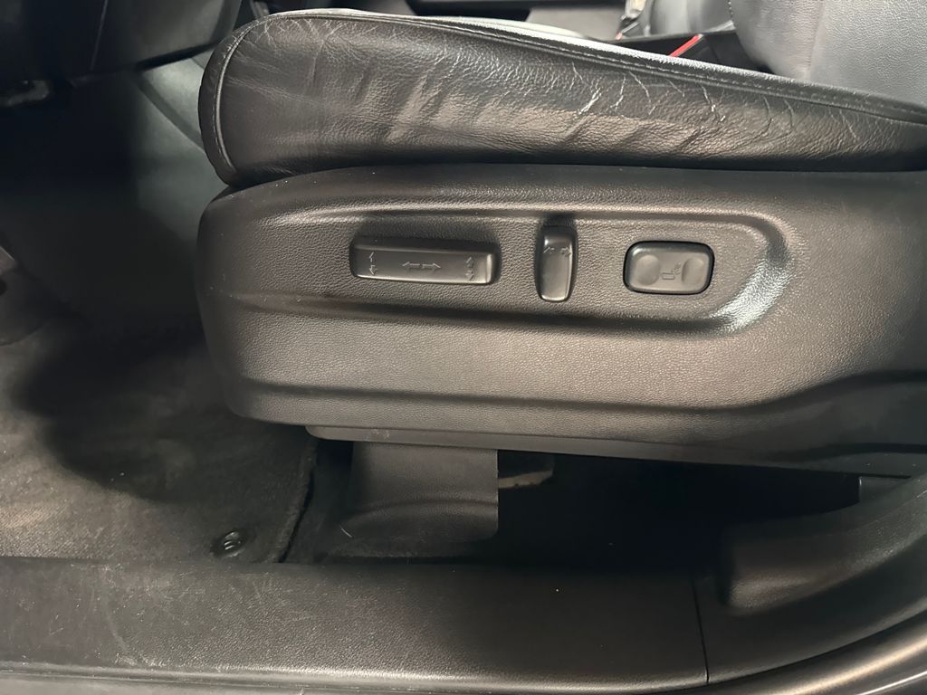 used 2022 Honda Pilot car, priced at $28,394