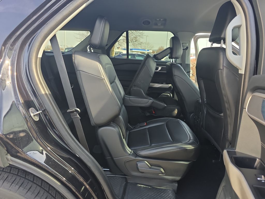 Certified Used 2024 Black Ford XLT image 40