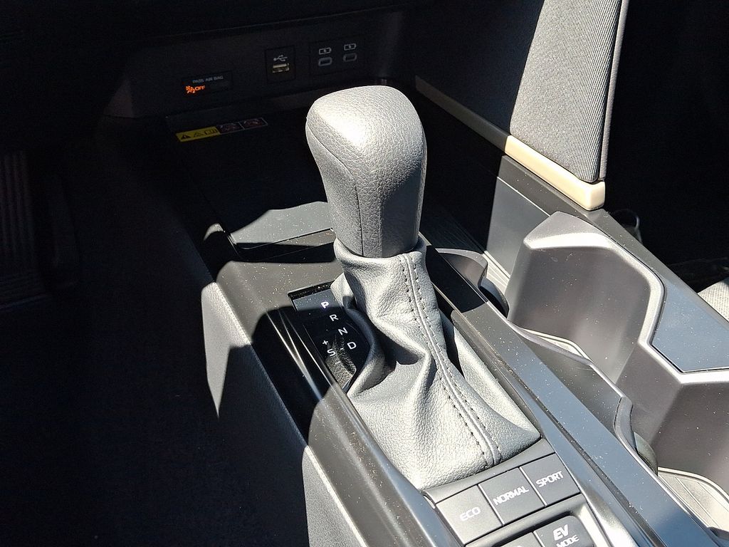 Thumbnail: 2026 Toyota Camry - 12