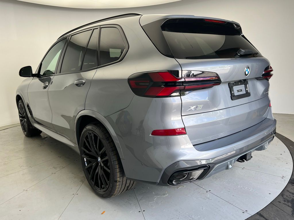 Thumbnail: 2026 BMW X5 - 4