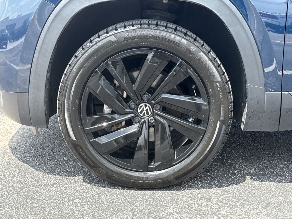 2021 Volkswagen Atlas Cross Sport 3.6L V6 SE w/Technology  at DeMontrond Auto Country