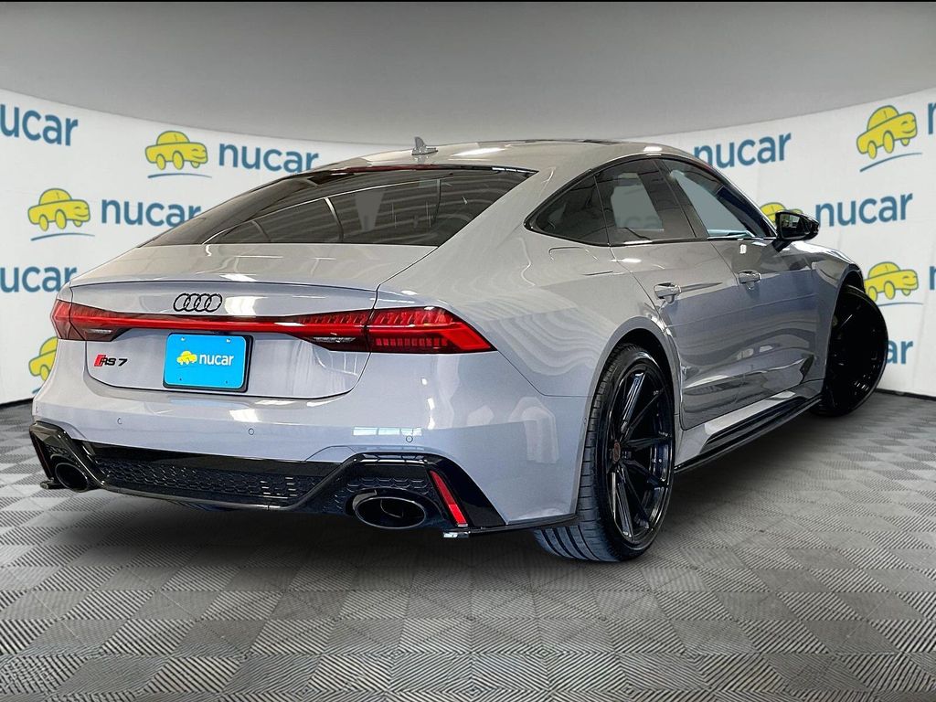 2021 Audi RS 7 — photo 6
