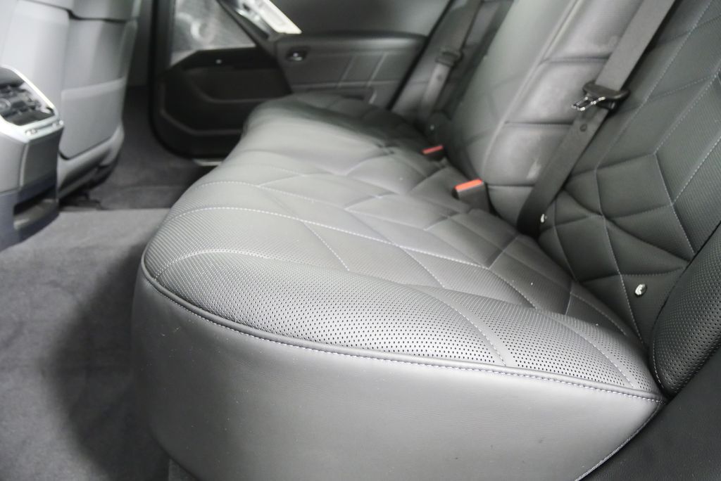 Thumbnail: 2023 BMW 7 Series - 15