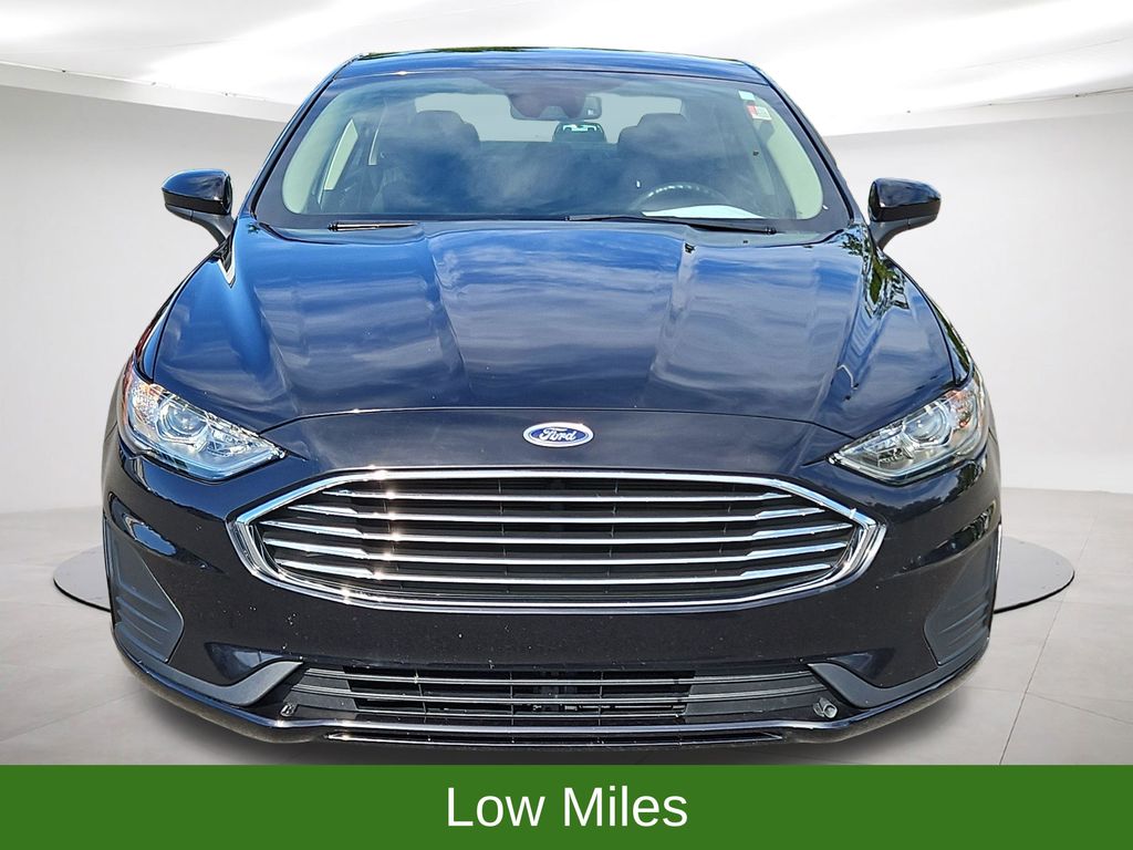2019 Ford Fusion SE - 1