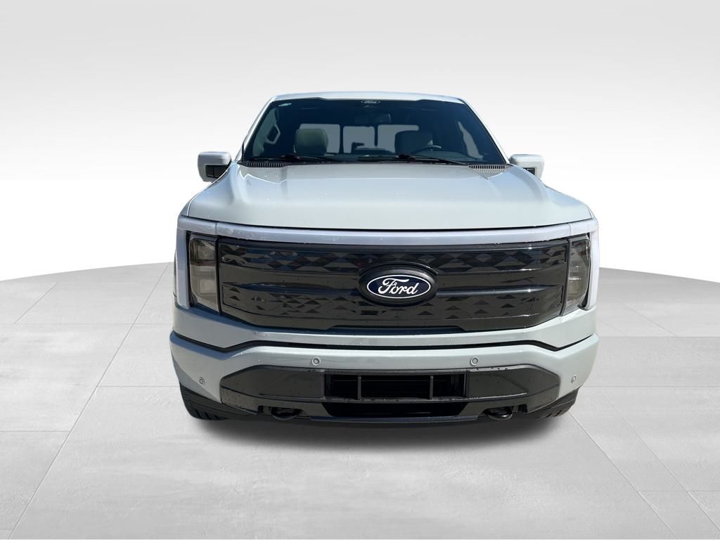 2024 Avalanche Ford F-150 Lightning Platinum AWD Truck