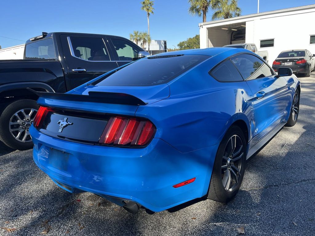 2017 Ford Mustang V6 3