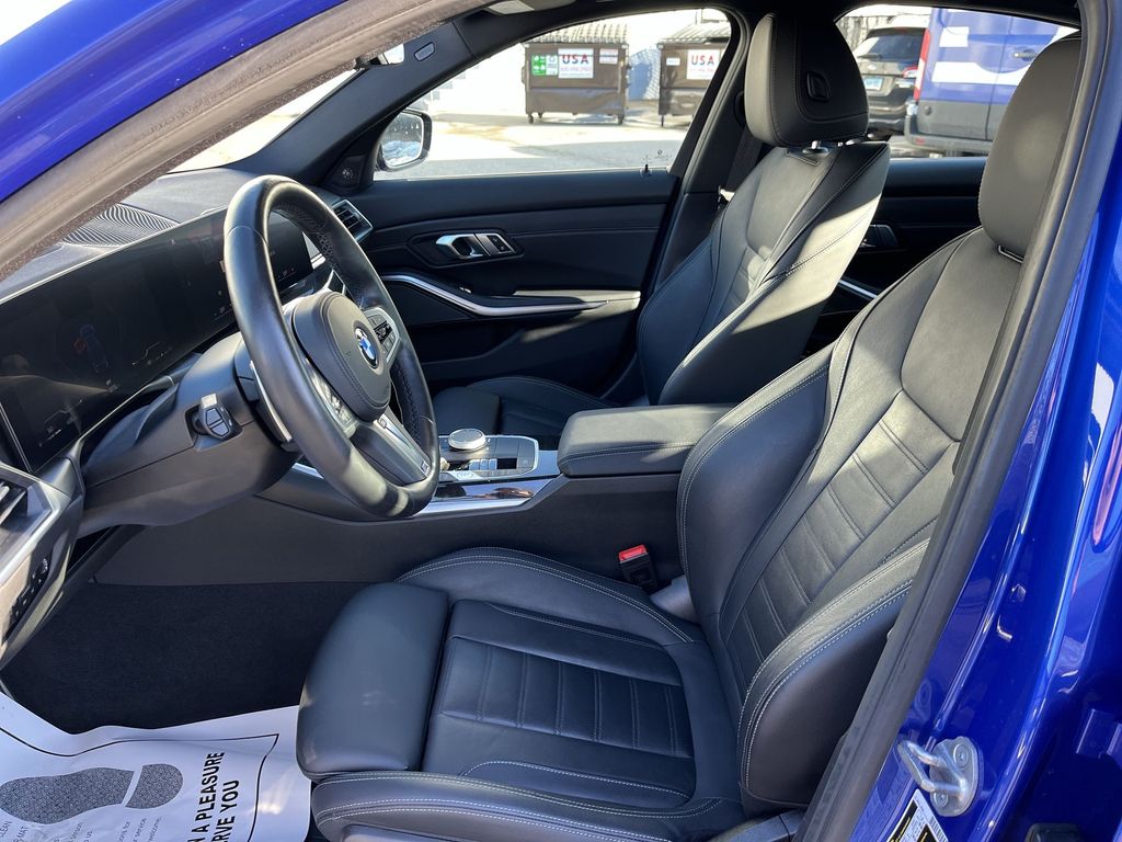 Thumbnail: 2023 BMW 3 Series - 11