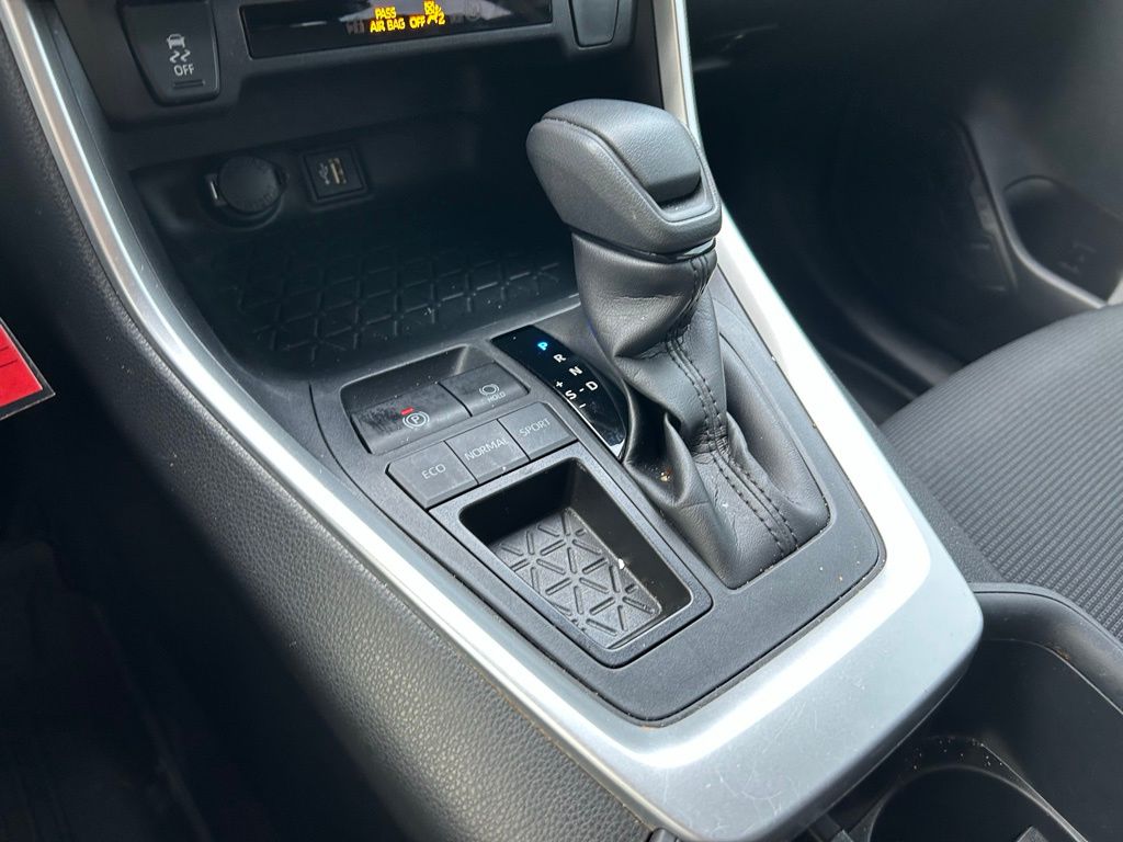 Thumbnail: 2023 Toyota RAV4 - 26