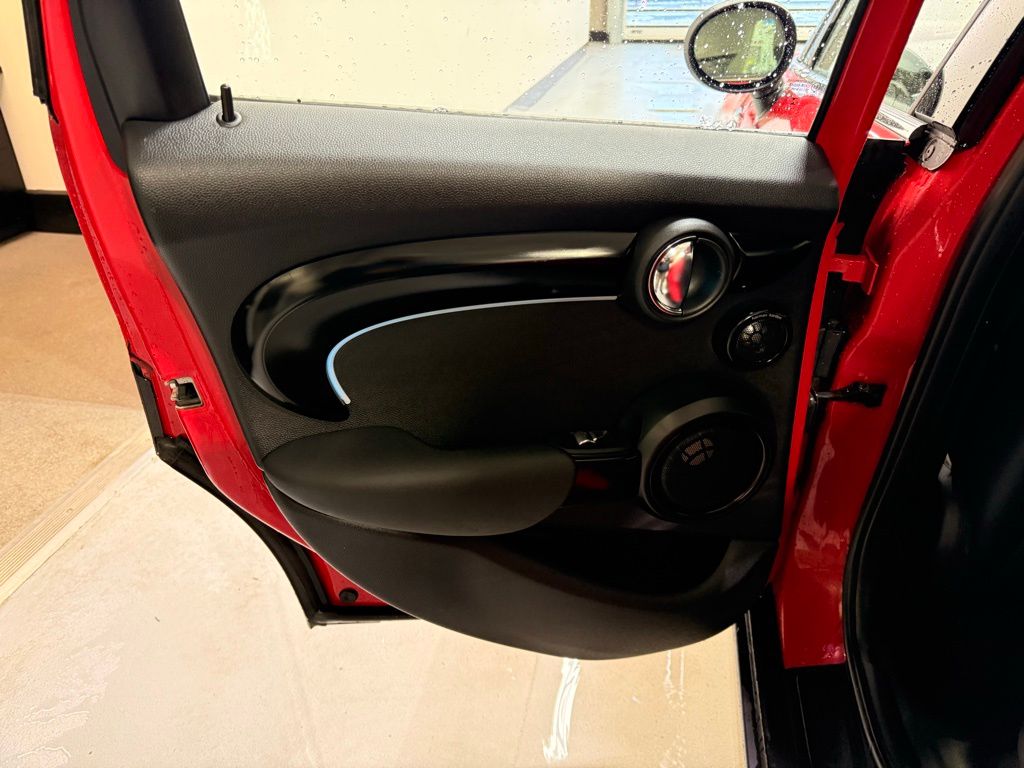 Thumbnail: 2022 MINI Cooper - 20