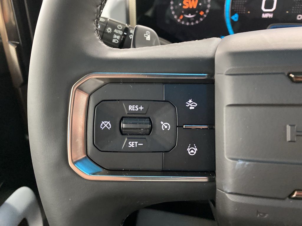 2025 GMC HUMMER EV SUV 2X photo