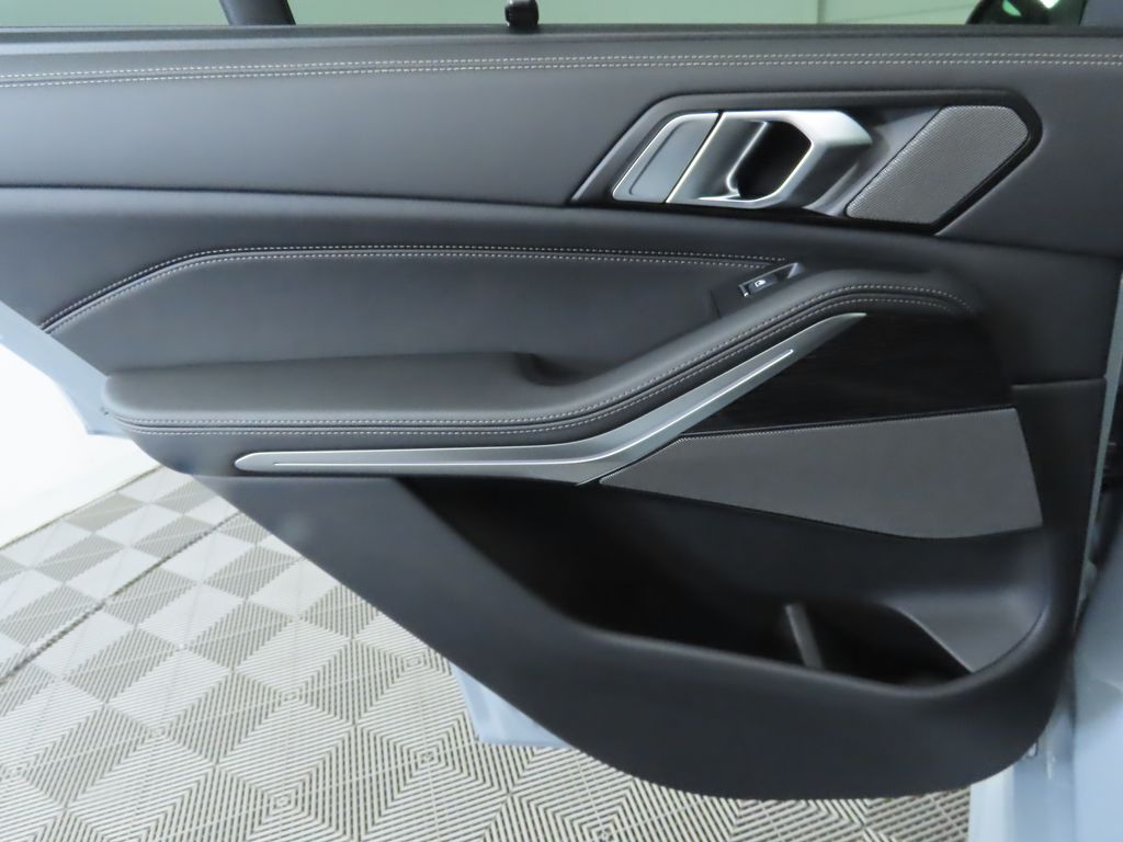 Thumbnail: 2026 BMW X5 - 27