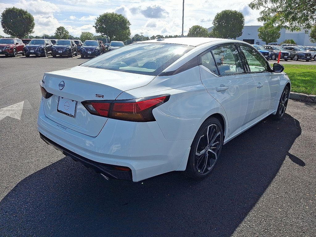Thumbnail: 2025 Nissan Altima - 4