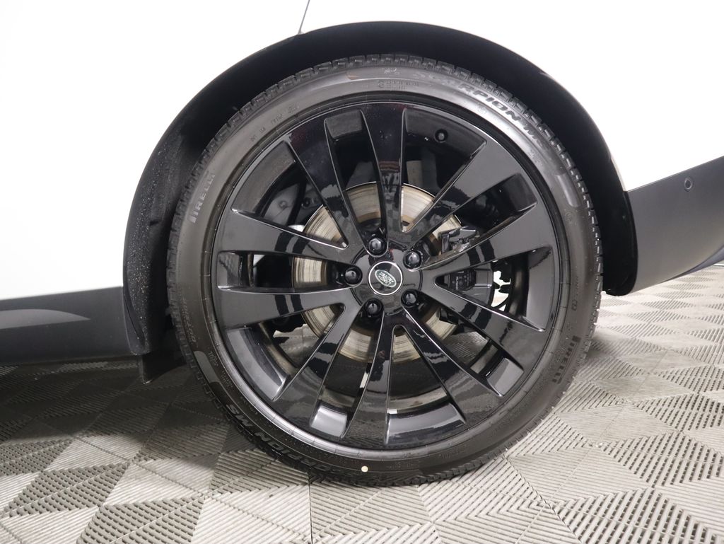 Thumbnail: 2025 Land Rover Range Rover Sport - 32