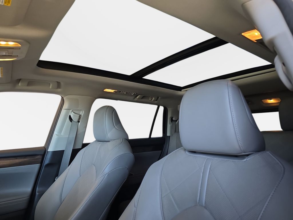Used 2020 Blue Toyota Platinum image 32