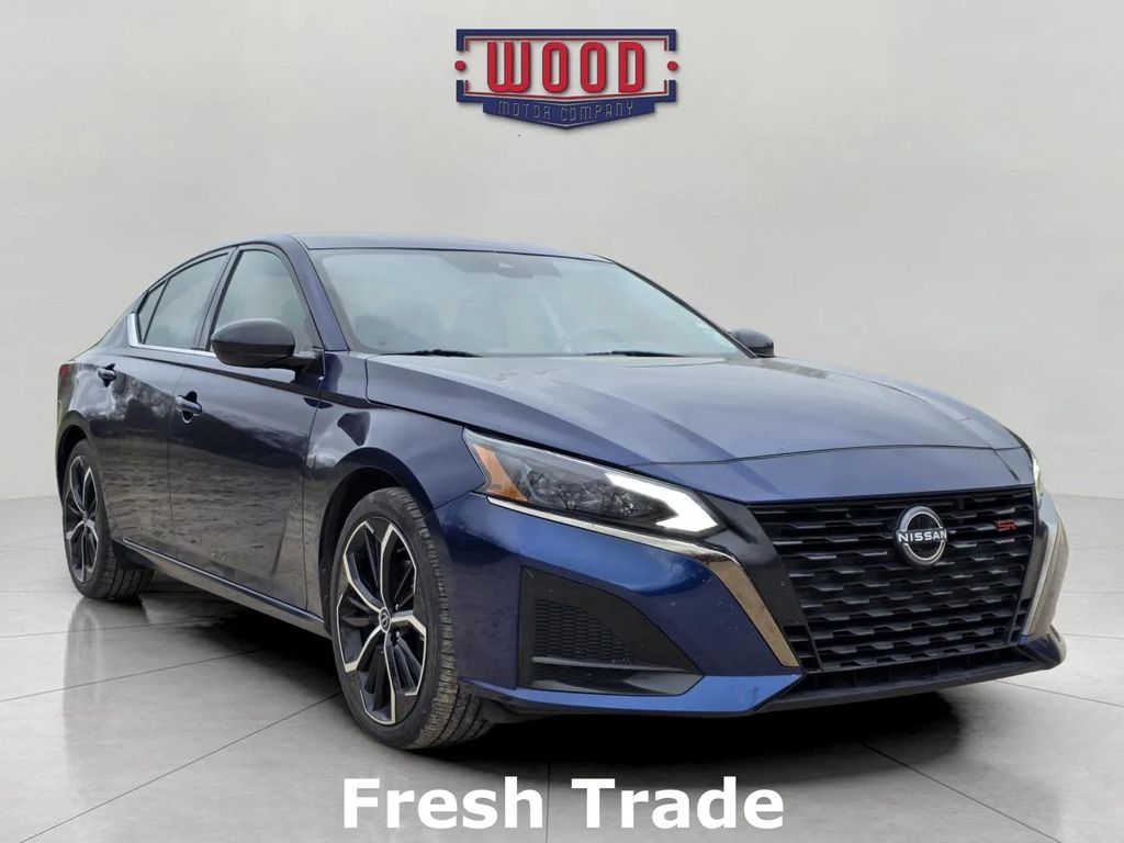 2024 Nissan Altima 2.5 SR FWD