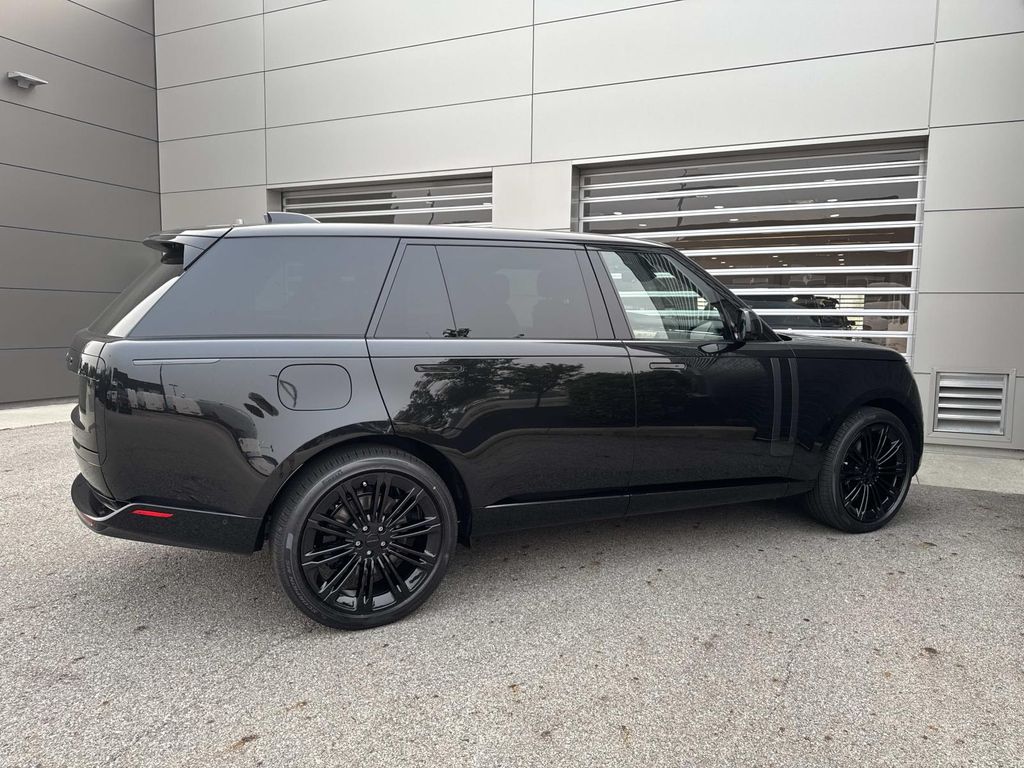 New 2026 Black Land Rover SE image 8