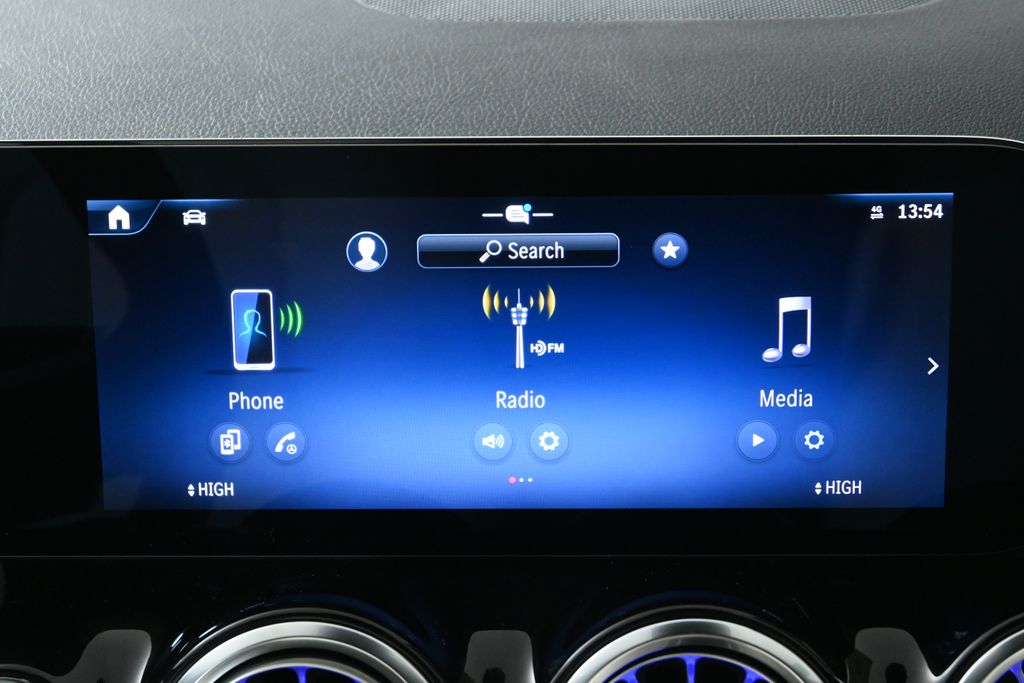 Thumbnail: 2026 Mercedes-Benz GLA - 17