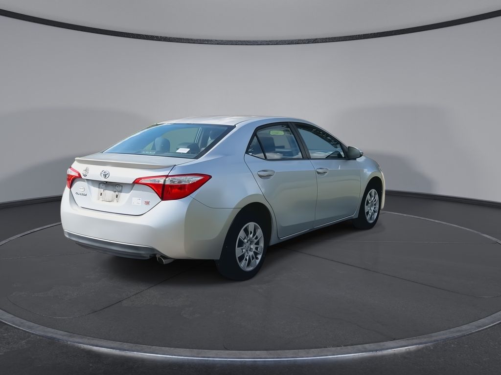 Thumbnail: 2015 Toyota Corolla - 8