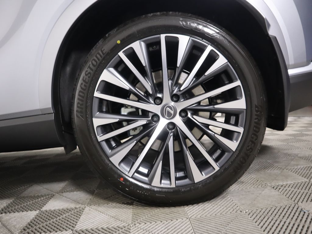 Thumbnail: 2026 Lexus RX - 31